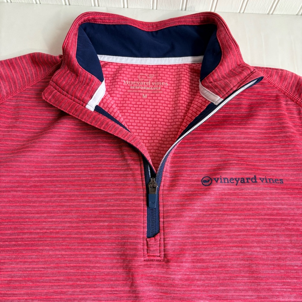 Vineyard Vines OTG Sankaty 1/4 Zip Pullover Men’s M Red Blue Performance Golf - Picture 4 of 13